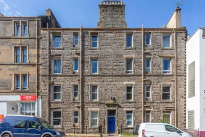 5/9 Beaverhall Road,
Edinburgh,
EH7 4JQ - image 17