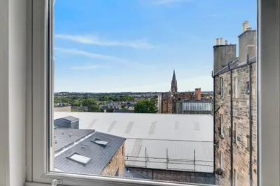 24/6 Duncan Street,
Edinburgh,
EH9 1SR - image 9