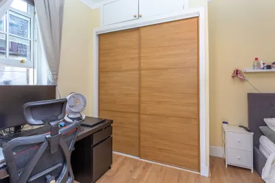 94/3 Causewayside,
Edinburgh,
EH9 1PU - image 11