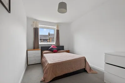 29 Queen's Park Court,
Edinburgh,
EH8 7DX - image 22
