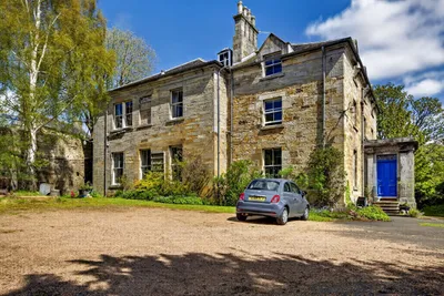 Valleyfield House, 
17 High Street, 
Penicuik, 
EH26 8HS - image 1