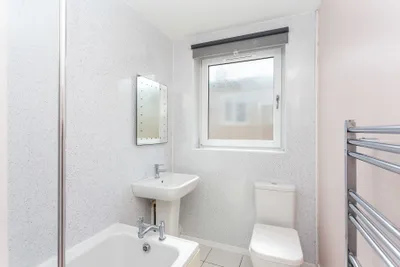 70 Northfield Farm Avenue,
Edinburgh,
EH8 7QN - image 16