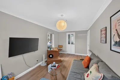 147/3 Bonnington Road, Edinburgh, Midlothian, EH6 5NJ - image 3
