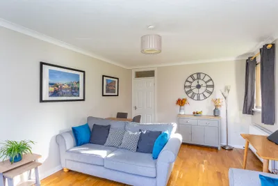 1 East Court, Ravelston House Park, Edinburgh, Midlothian, EH4 3LZ - image 4