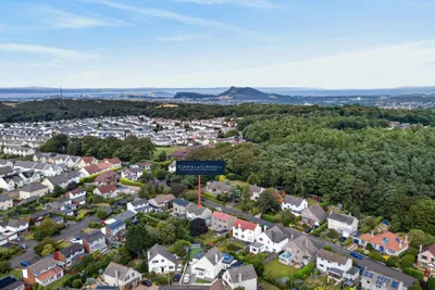 25 Frogston Terrace,
Edinburgh,
EH10 7AE - image 37