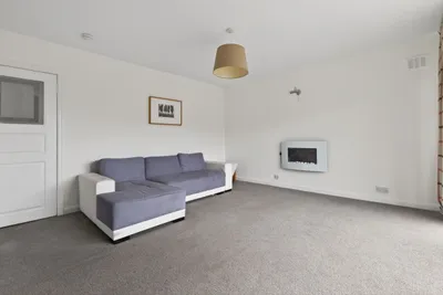 29 Queen's Park Court,
Edinburgh,
EH8 7DX - image 5