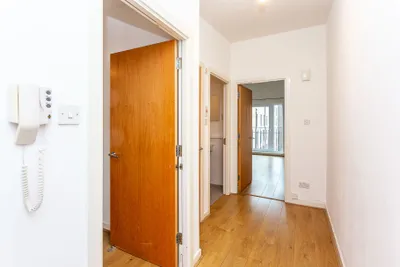 8/24 Salamander Court,
Edinburgh,
EH6 7JN - image 12