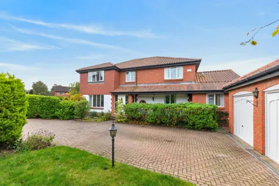 16 King's Cramond, Edinburgh, Midlothian, EH4 6RL - image 38