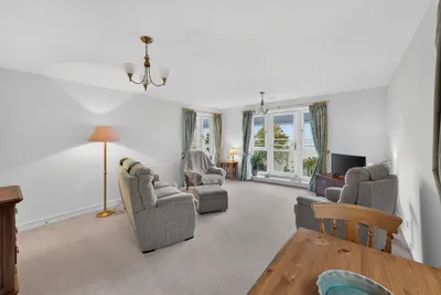 Flat 16 Clifton Mews, 43 Baileyfield Road, Edinburgh, Midlothian, EH15 1NA - image 2