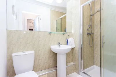 94/3 Causewayside,
Edinburgh,
EH9 1PU - image 14
