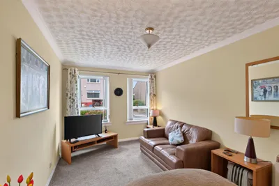 57/3 Orchard Brae Gardens,
Edinburgh,
EH4 2UQ - image 2