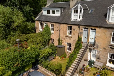 17 Avondale Place,
Edinburgh,
EH3 5HX - image 1