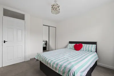 29 Queen's Park Court,
Edinburgh,
EH8 7DX - image 21