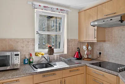 Flat 14 Caiystane Court, 11 Oxgangs Road North, Edinburgh, Midlothian, EH13 9AA - image 10