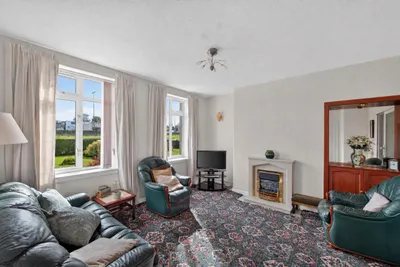 310 Calder Road, Edinburgh, Midlothian, EH11 3TB - image 2