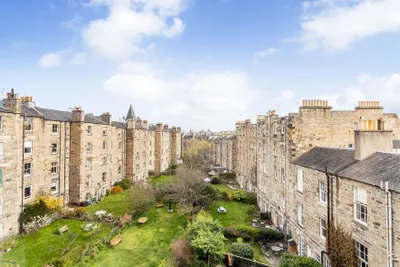 7/2 Carlton Street,
Edinburgh,
EH4 1NE - image 5