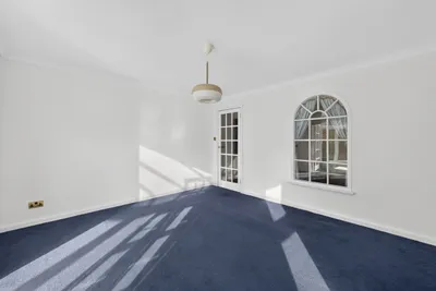 16 King's Cramond, Edinburgh, Midlothian, EH4 6RL - image 6