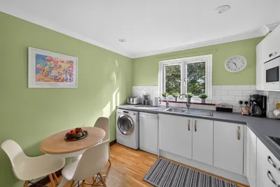 25/8 South Elixa Place, Edinburgh, Midlothian, EH8 7PG - image 10