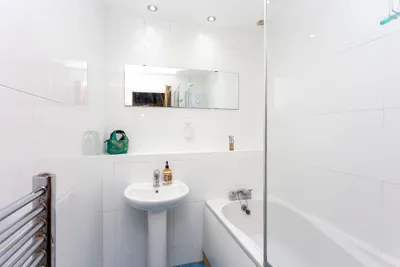 128/4 Duke Street,
Edinburgh,
EH6 8HR - image 11