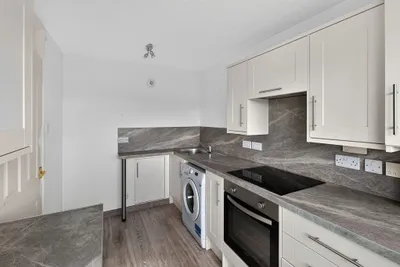 8f4 Coillesdene House, 1 Coillesdene Drive, Edinburgh, Midlothian, EH15 2LX - image 10