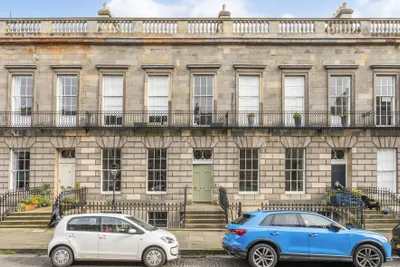 7/2 Carlton Street,
Edinburgh,
EH4 1NE - image 1