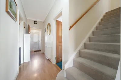 27 Craigs Avenue,
Edinburgh,
EH12 8HS - image 18