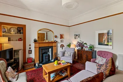 17 Avondale Place,
Edinburgh,
EH3 5HX - image 3