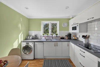 25/8 South Elixa Place, Edinburgh, Midlothian, EH8 7PG - image 9