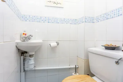 128/4 Duke Street,
Edinburgh,
EH6 8HR - image 12
