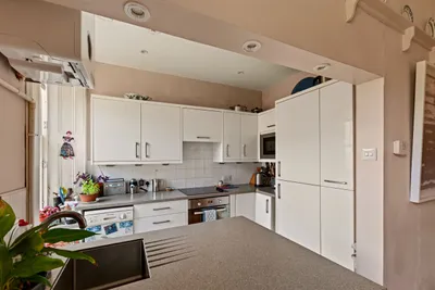 17 Avondale Place,
Edinburgh,
EH3 5HX - image 9