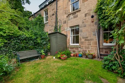 17 Avondale Place,
Edinburgh,
EH3 5HX - image 19