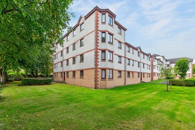 25/8 South Elixa Place, Edinburgh, Midlothian, EH8 7PG - image 38