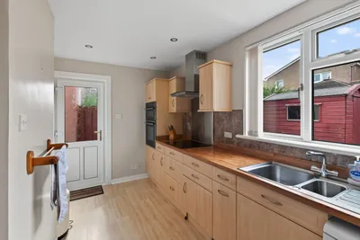 7 The Grove,
Musselburgh,
EH21 7HD - image 7