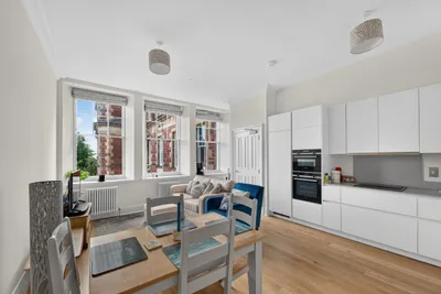 Flat 3, 49 Sassoon Grove, Edinburgh, Midlothian, EH10 5FB - image 4