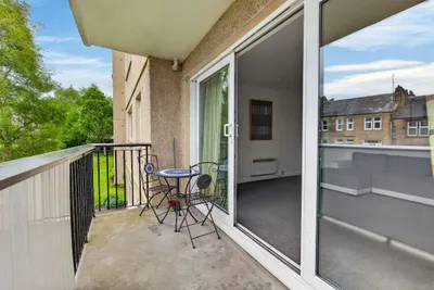 29 Queen's Park Court,
Edinburgh,
EH8 7DX - image 10