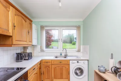1 East Court, Ravelston House Park, Edinburgh, Midlothian, EH4 3LZ - image 6