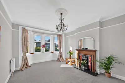 38 Lennox Row, Edinburgh, Midlothian, EH5 3LT - image 2