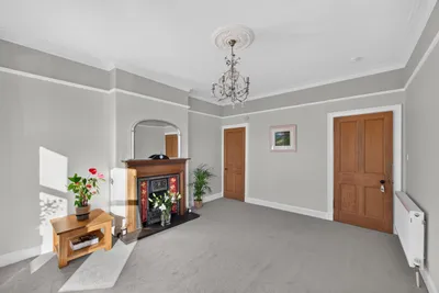 38 Lennox Row, Edinburgh, Midlothian, EH5 3LT - image 3