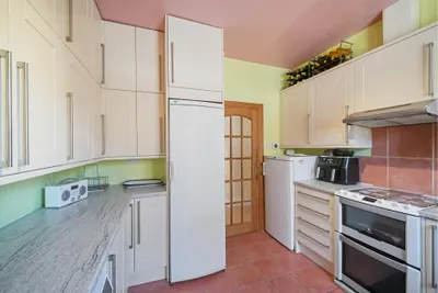 27 Craigs Avenue,
Edinburgh,
EH12 8HS - image 11