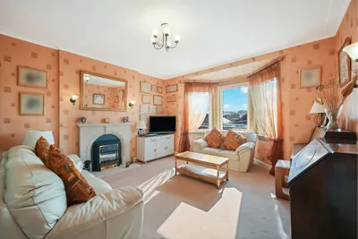 27 Craigs Avenue,
Edinburgh,
EH12 8HS - image 8