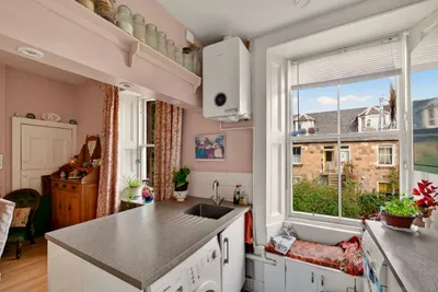 17 Avondale Place,
Edinburgh,
EH3 5HX - image 10