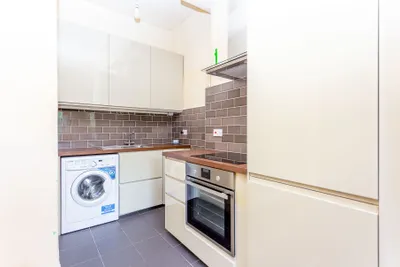 6/9 Lyne Street,
Edinburgh,
EH7 5DW - image 4