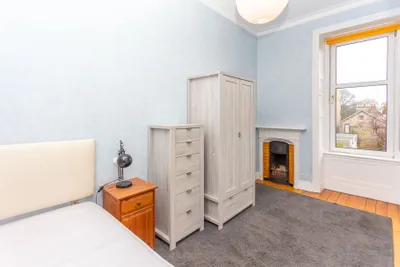 9/3 Falcon Gardens,
Edinburgh,
EH10 4AP - image 15