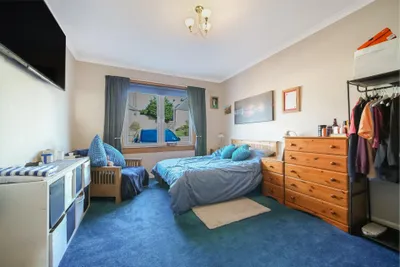 27 Craigs Avenue,
Edinburgh,
EH12 8HS - image 15