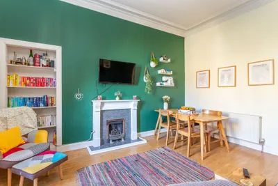 128/4 Duke Street,
Edinburgh,
EH6 8HR - image 6
