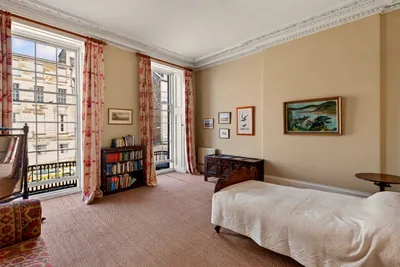 20 Dublin Street,
New Town,
Edinburgh,
EH1 3PP - image 16