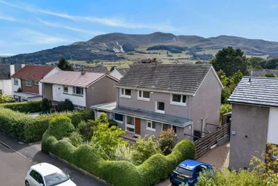 25 Frogston Terrace,
Edinburgh,
EH10 7AE - image 1