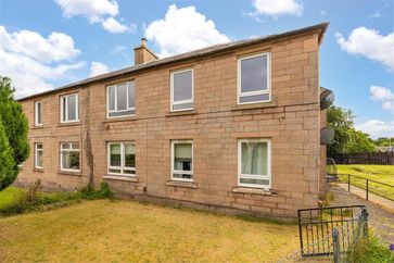 8 Deanpark Grove, Balerno, EH14 7EA