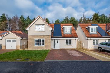 65 Caldercruix Crescent, Livingston EH54 7FS