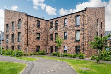 Flat 11, 2 Griffin Road, Edinburgh EH4 4JU